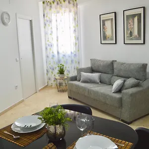  Apartamento Adriana. Céntrico, A 50m De La Playa.
